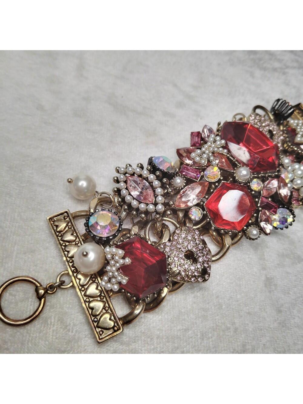 BETSEY JOHNSON Pink Hearts & Victorianesque Motif Heavy Bracelet 6.5"